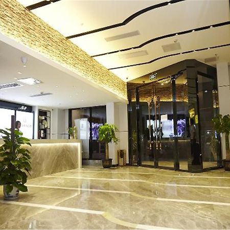 Lavande Hotel Tianhe Gangding Subway Station Branch Canton Esterno foto