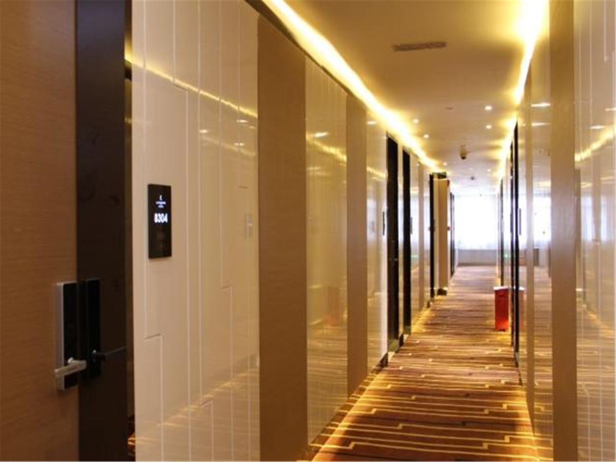 Lavande Hotel Tianhe Gangding Subway Station Branch Canton Esterno foto